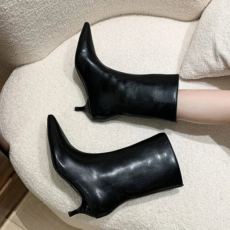 Tia™ | Lederstiefel